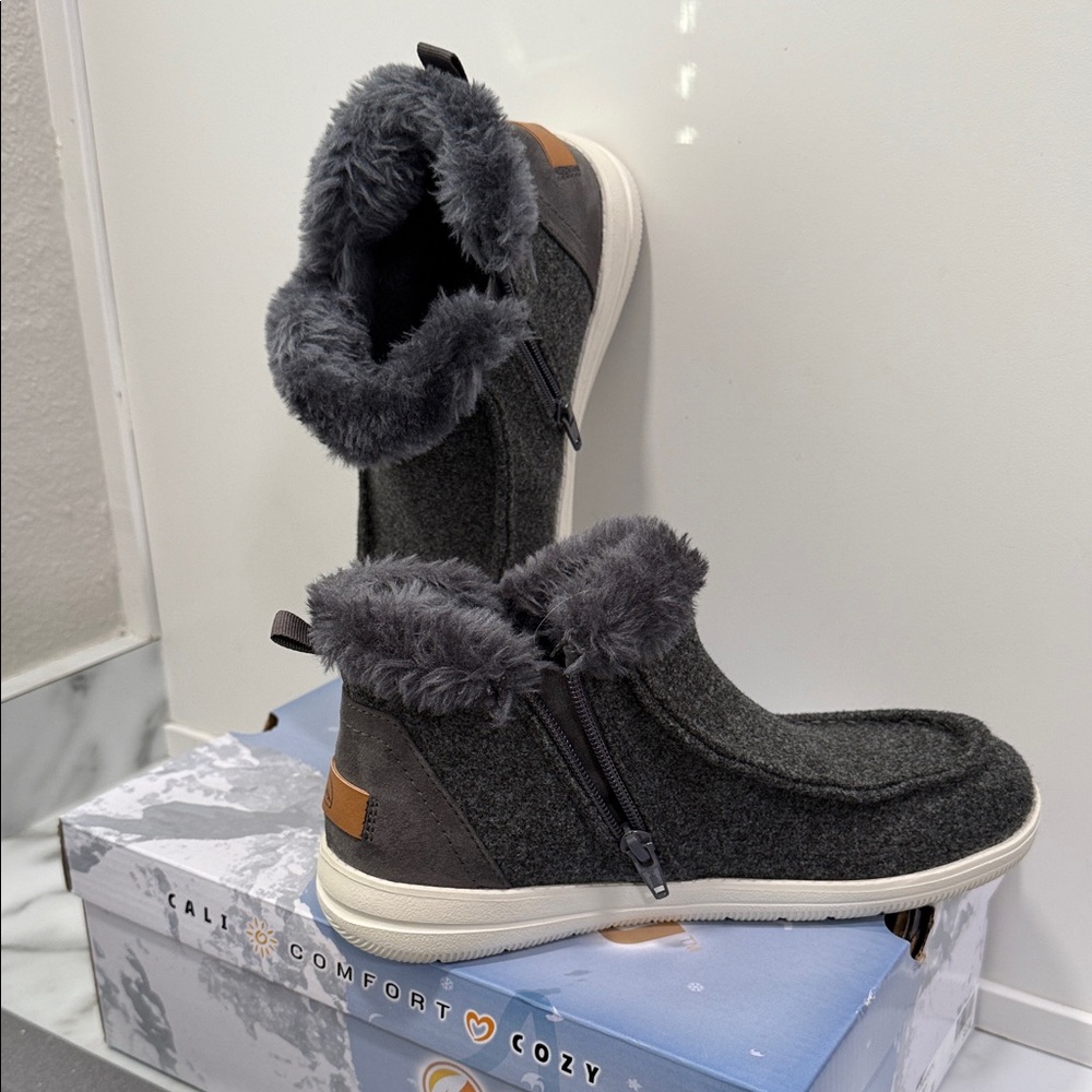 Makalu California brand women's faux fur-lined ankle boots size 7 - Picture 2 of 8
